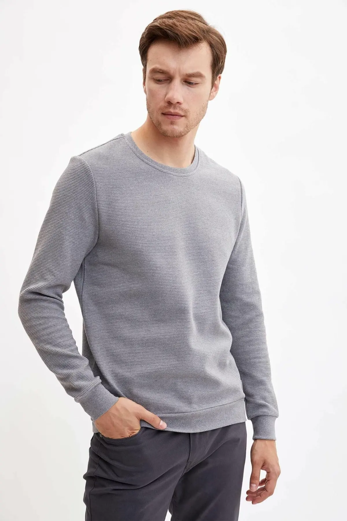 

DeFacto Man Crewneck Fashion Pure Color Pullovers Casual Cotton Simple Long Sleeve Pullovers New-L5844AZ19AU