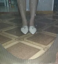 Elegantes de tacón bajo de las mujeres sandalias de verano Sexy-dedo del pie puntiagudo zapatillas Slip ocio zapatos de oficina de Señoritas Beige bombas de mujer