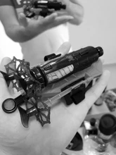 Nuevo Hombre Araña juguetes de plástico Cosplay guante de Spiderman juego de iniciador con la caja Original divertido juguetes para niños Año Nuevo cumpleaños Gi