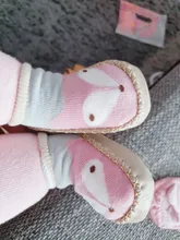 Calcetines de dibujos animados para niñas y niños, calcetín de suela de piel para bebés, zapatos para niños pequeños, antideslizantes, calcetines de fondo suave para suelo, zapatos de cuna Unisex