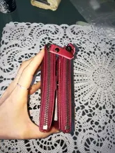 Cartera de piel auténtica para mujer, billetera biplegable, tarjetero de identificación rojo, monedero con doble cremallera, pequeño, 2021