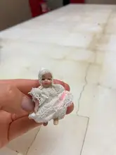 Casa de muñecas en miniatura para niños pequeños, figuritas de porcelana, escala 1/12
