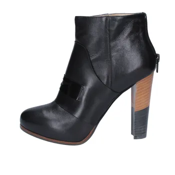 

QESTE women Ankle Boots Black