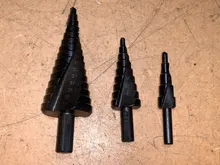 3 unids/set 4-32MM HSS cobalto paso Broca escalonada de nitrógeno de alta velocidad de acero en espiral por Cono de Metal vástago triangular agujero