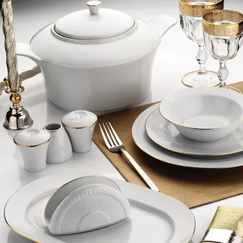 

Kutahya has Porcelain Emerald 84 Piece Gold Meshed Dinner set