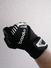 Boodun-guantes de levantamiento de pesas para hombre, guantes de medio dedo para gimnasio, Fitness, con envoltura de muñeca, soporte para Crossfit, entrenamiento deportivo, guantes de entrenamiento