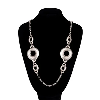 

Necklace jewelery circles (jewelery alloy, silver) 55817