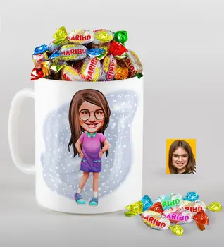 

Personalized Female Child Caricature Of mug And Haribo Fruitbons Candy Gift Seti-3