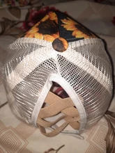 Gorra de béisbol de malla con diseño de girasol a rayas multicolor con cola de caballo y hueco entrecruzado sombrero de papá