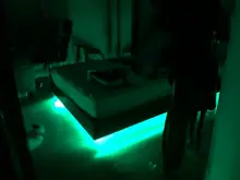 SONOFF L1 Lite Wifi inteligente LED tira de luz 5M regulable de la UE/WiFi Flexible RGB luces de tira de aplicación remota Control con Alexa.