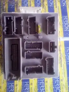 

206469 box Reles/Fuses Ford Tourneo Connect (tc7) *