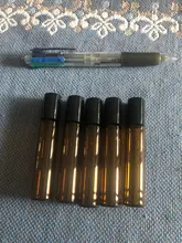 5 unds/pack 1ml 2ml 3ml 5ml 10ml ámbar delgada rollo de vidrio en botella de prueba de muestra viales para aceites esenciales con el rodillo de Metal/bola de cristal