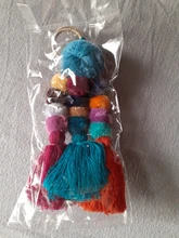 Llavero hecho a mano con cuentas bohemias, bolsa de mano con pompón, colgante, para regalo de Año Nuevo, 1 unidad