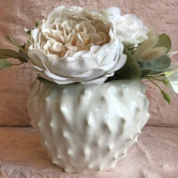 

Artificial blossom for household decors with peonies and clear vase decorative ceramics enclosed