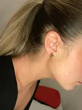 Martick-pendientes de corazón de color dorado para mujer, aretes de tuerca de corazón de color oro rosa con letras en inglés, joyería fina, regalo E161