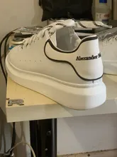 Nuevo diseñador De Zapatos Alexander las mujeres De gran tamaño blanco zapatillas De deporte De plataforma gruesa botón Casual Tenis Zapatos De Mujer