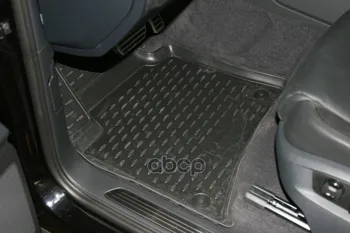 

Mats in the interior of VW Touareg II 2010-2015, 2015-03/2018, 4 PCs. (Polyurethane, gray) element art. Nlc.51.31.211k