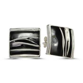 

KUTAYDAN Sterling Square Wrinkled Earrings 925 Sterling Silver