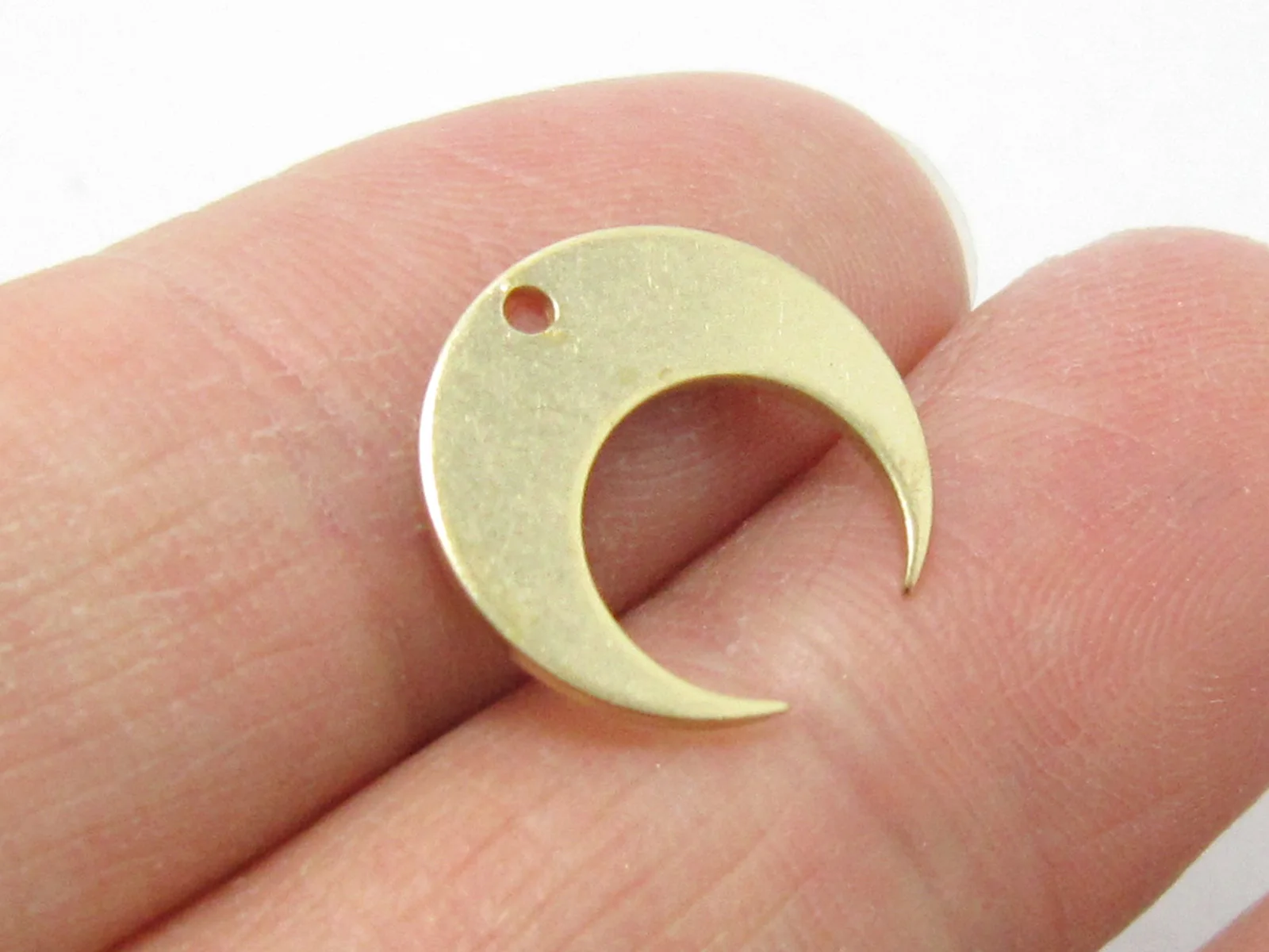 

30pcs Brass Moon charm, Crescent moon earring charms, Necklace pendant, 14x13.5x0.8mm, Brass findings, Jewelry making R1205