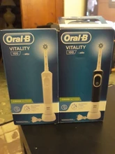 Oral B Vitality D100 CrossAction, Cepillos de dientes Eléctricos Recargables Blanco/Negro, limpieza 2D, cabezal oscila y rota