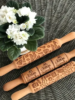 

Rolling pins with a pattern Lubimova.com Love cookie Recipe as a gift.