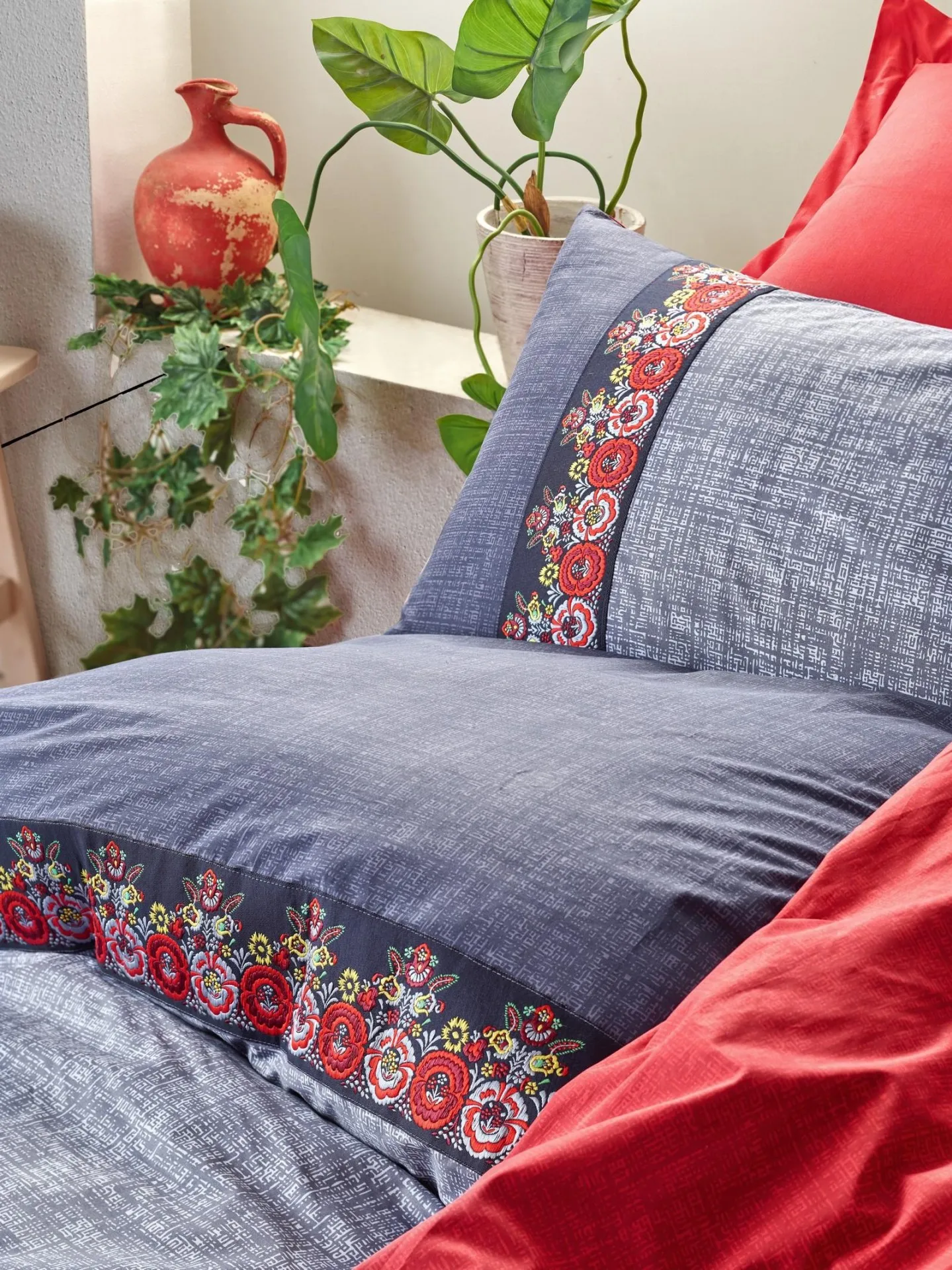

Estilo Markets Luxury Bedding Set Bedsheet Bedding Set New Bedding Set