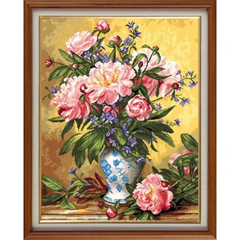 

X-921 set for embroidery expressions 'Vase with pionam', 31x40 cm