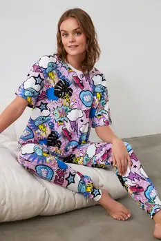

Trendyol Graphic Printed Knitted Pajamas Set THMAW21PT0457