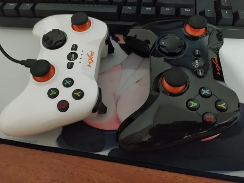 Отзыв о товаре Беспроводной bluetooth игровой контроллер PXN PXN-9613 Pubg, портативный геймпад для ПК, телефона Android, ТВ-приставки, контроллер Joystic PC Mobile компьютера от пользователя A***v