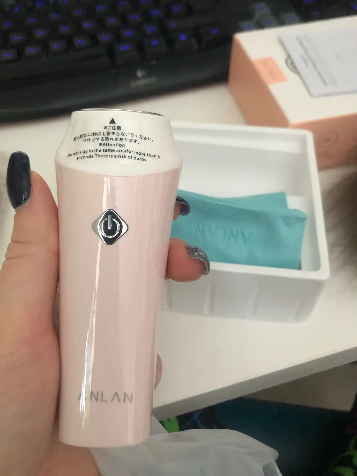 Отзыв о товаре ANLAN rf лифтинг аппарат массажер для лица микротоки для лица рф лифтинг аппарат RF Устройство для красоты RF лифтинг для лица радиочастотная мезотерапия для лица омоложение кожи лифтинг укрепляющее удаление морщин от пользователя E***a