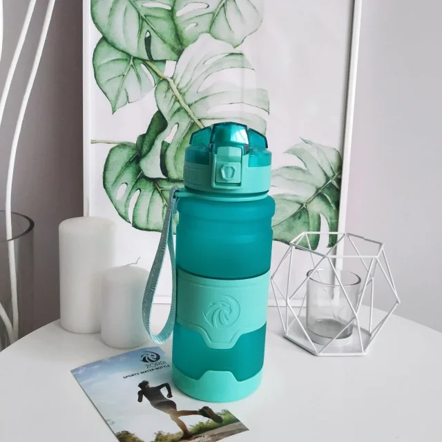 Sky blue Zorri, рождественский подарок, Спортивная бутылка для воды, портативная пластиковая бутылка с распылителем, герметичная чашка для путешествий, кемпинга, питьевых инструментов с кистью - Цвет: Sky blue