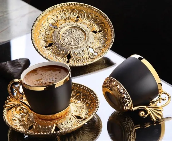 Turkish Golden Coffee Cups and Saucers Serving Set Ceramic Coffee Mugs Best for Home Decor Demistasse Porcelain Coffee Set afbeelding