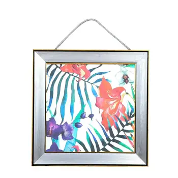 

Canvas Print Glazed Silver Painted Rope Hanging Green Leaves