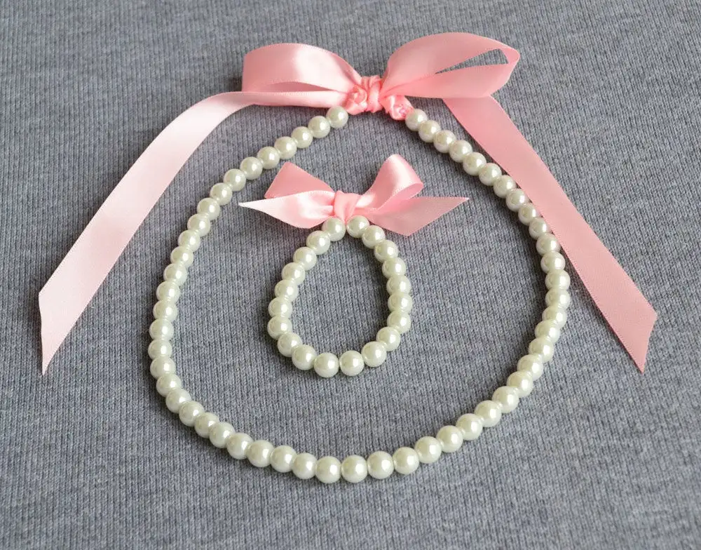 Conjunto de perlas de cinta perlas blancas, collar de perlas y cintas niñas pequeñas y juego de pulseras, regalo para niñas con flores o primeras perlas tipo gargantilla| -