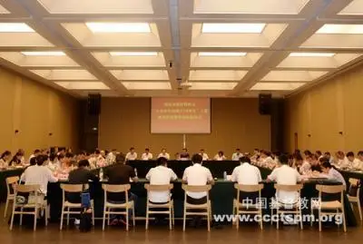 潍坊市基督教两会举办推进基督教中国化研讨会