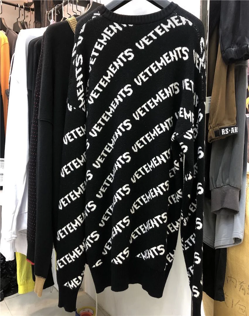 Gran venta VETEMENTS-suéter con Logo Allover para hombre y mujer, sudaderas tejidas de punto VTM, completo con Logo impreso, 2020 Yypbrr7Ez