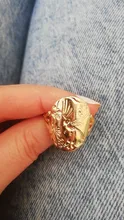 Anillo de flores silvestres ovaladas delicadas para mujer, sortija con estampado clásico y exquisito, anillo Floral de margaritas, corona tallada a mano