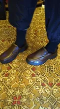 Mocasines de piel auténtica para hombre, zapatos informales de cuero de vaca suave, sin cordones, color negro y marrón, 2020, A2088, novedad de 2020