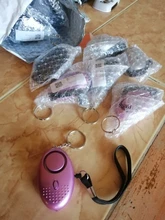 Alarma de autodefensa de 130dB para mujer, protección de seguridad, alerta de seguridad Personal, llavero fuerte, alarma de emergencia