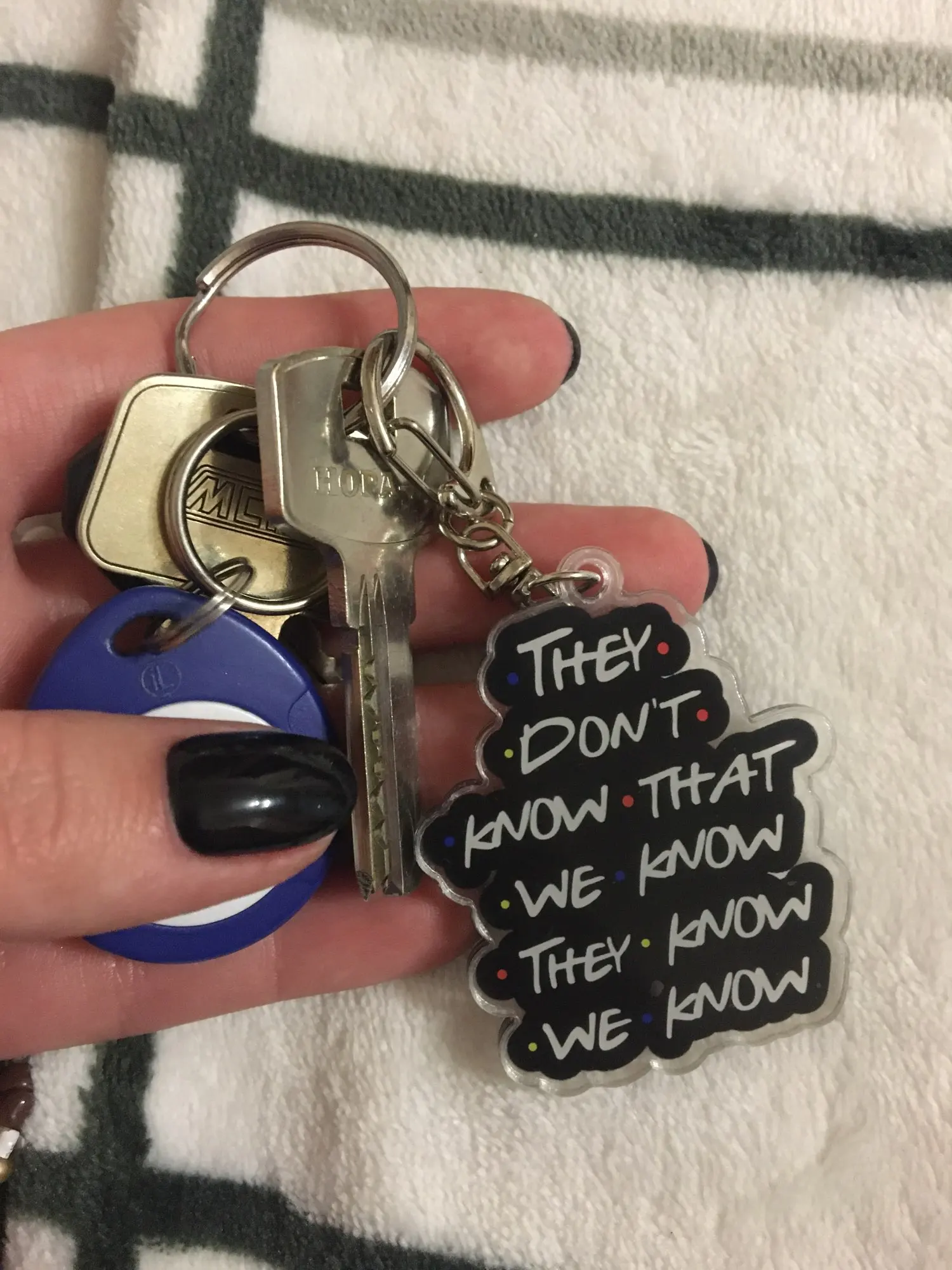 Брелок мама. Брелок размеры. Песня брелка. Брелок вмф. Песня брелка.