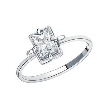 

Silver ring with cubic zirconia sunlight sample 925