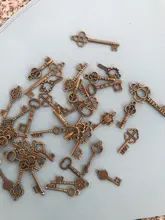 Dulce campana, 40 Uds., llaves pequeñas mezcladas, Vintage, bronce, Metal, aleación de Zinc, colgante encantador fabricación