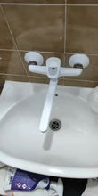 Grifo de la cocina mezcladoras montado en la pared de una manija grifo mezclador fregadero grifo rotación mezclador de agua fría y caliente RP piscina grifo Cuenca del grifo