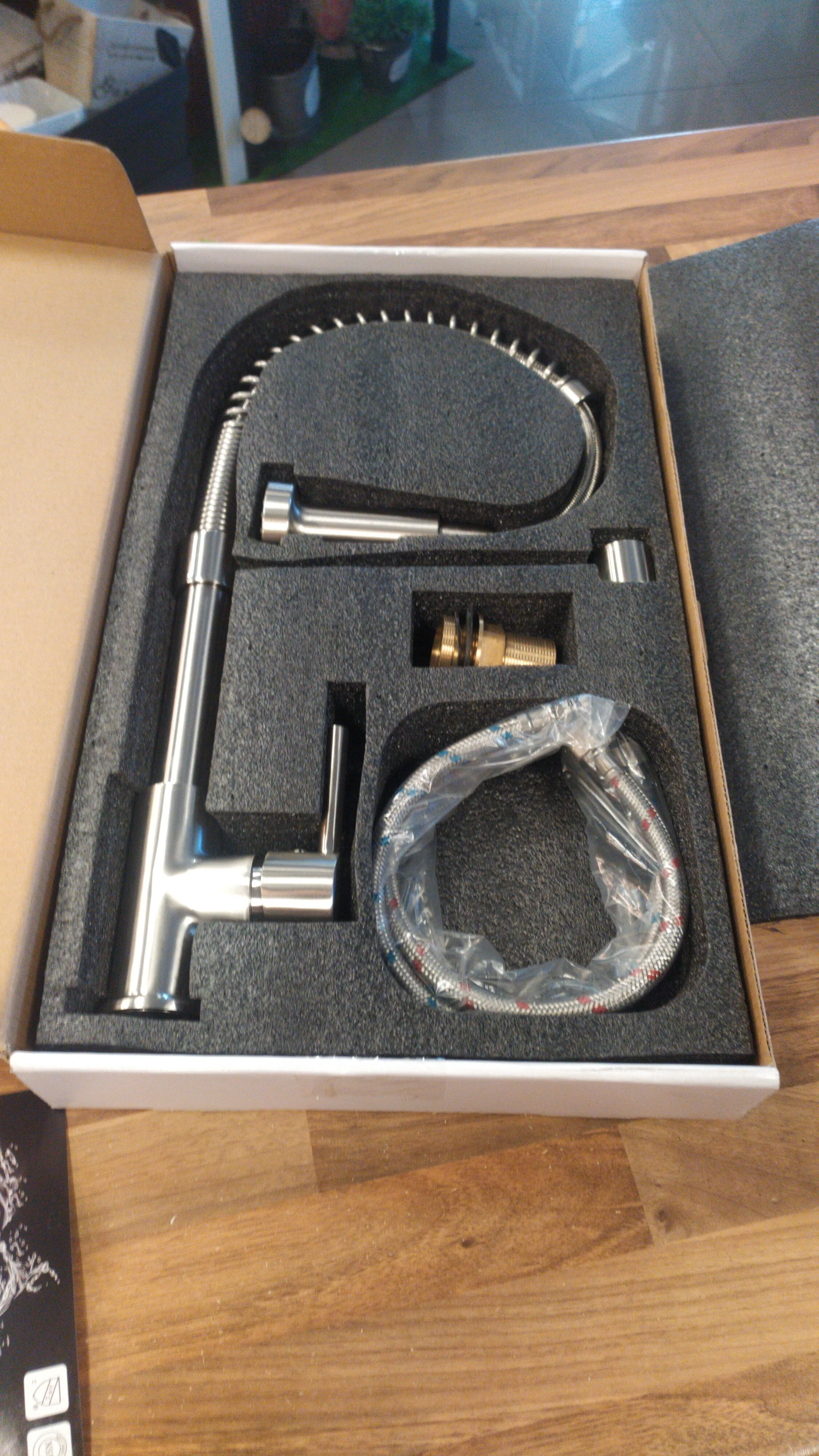 SPIRO SINGLE-HOLE KITCHEN FAUCET WITH PULL-DOWN SPRING SPOUT FAUCET photo review