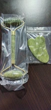 Rodillo de Jade para masaje Facial, masajeador verde de piedra Natural, levantamiento de cuello y cara, herramientas de cuidado de la piel, 2 uds.