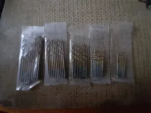50 Uds Brocas recubiertas de titanio conjunto HSS acero de alta velocidad brocas conjunto de herramienta de alta calidad conjunto de herramientas de mano 1/1, 5/2/2, 5/3mm