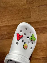 Charms de zapatos bonitos para niños, accesorios de diamantes, flamenco, amor, té de la leche, decoración para hebilla de zapato para croc jibz, x-mas, regalos de fiesta, novedad