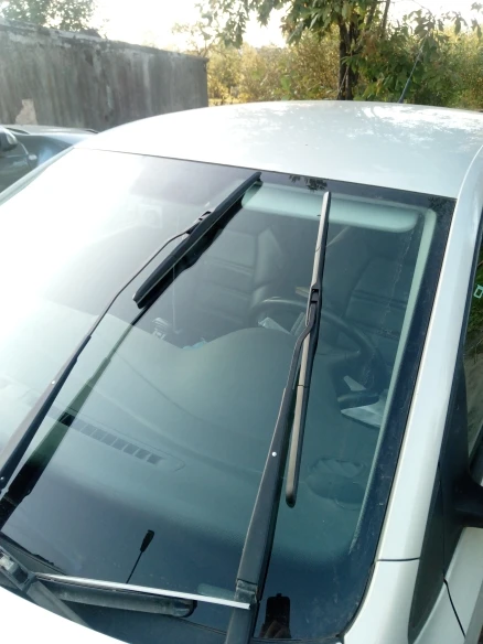 Отзыв о товаре Щетка стеклоочистителя автомобильная универсальная U-образная, 14 дюймов, 16 дюймов, 17 дюймов, 18 дюймов, 19 дюймов, 20 дюймов, 21 дюйм, 22 дюйма, 24 дюйма, 26 дюймов от пользователя Покупатель 