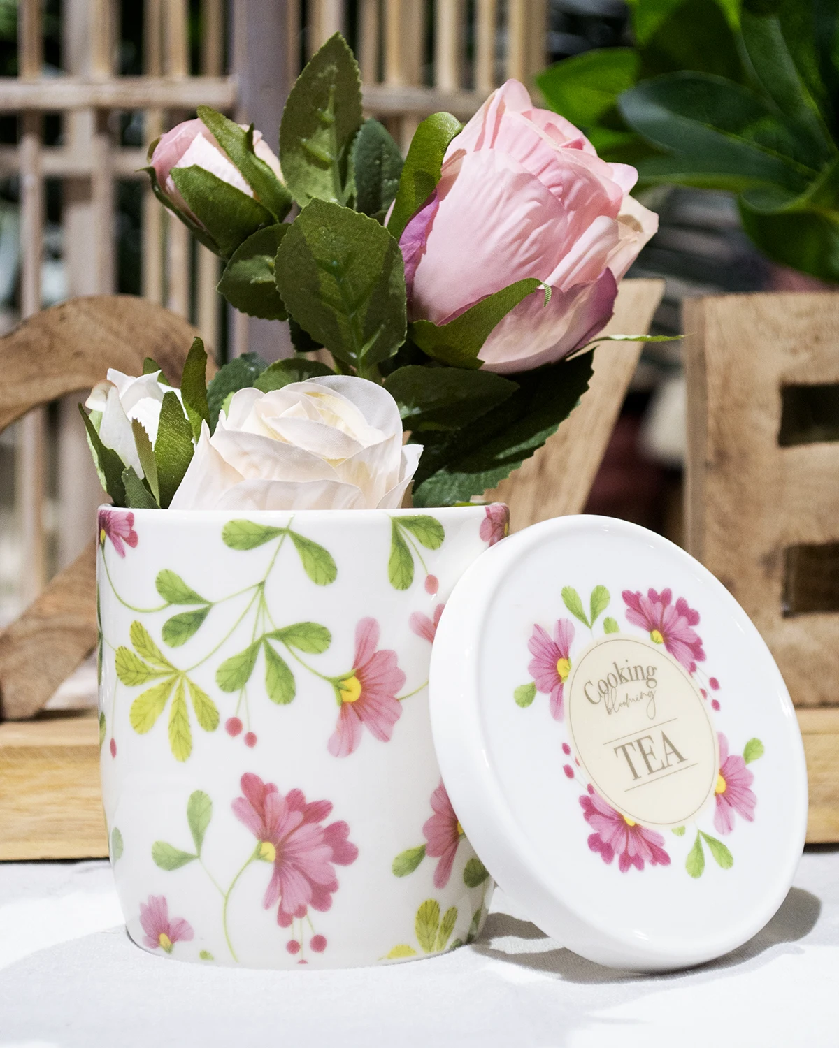 Tisana o taza para el té de cerámica, Taza con la Flor de Barcelona o  Panot, Taza 350 ml para infusiones con filtro y tapa