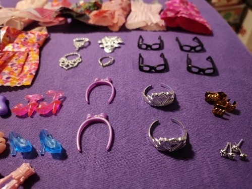 Barbie Doll Cloths Accessories 33/Set 8 Shoes 4 Necklace 4 Glasses Mermaid Tail 